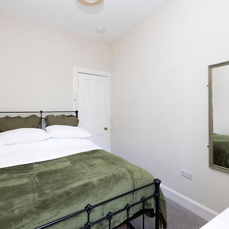 Edinburgh Holyrood Park Views Apartment Exterior photo